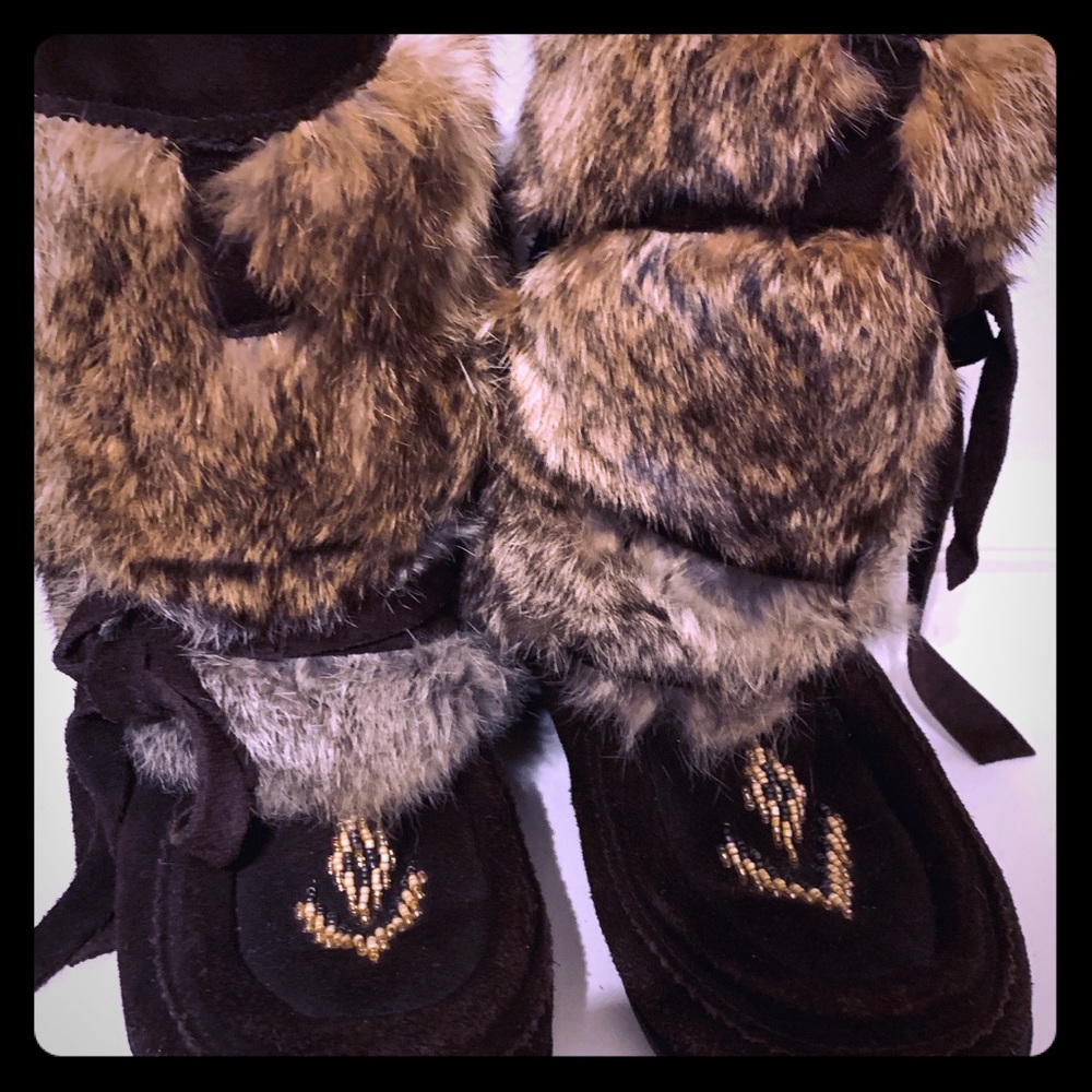 Muks women’s size 8 snow boot